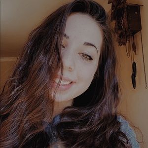 Meet your Posher, Molly